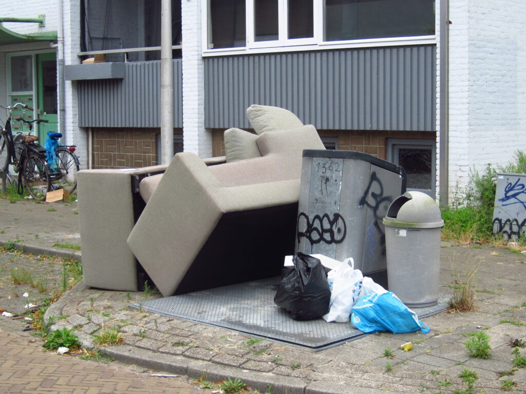 A sofa and bulky waste on the street in Eindhoven.